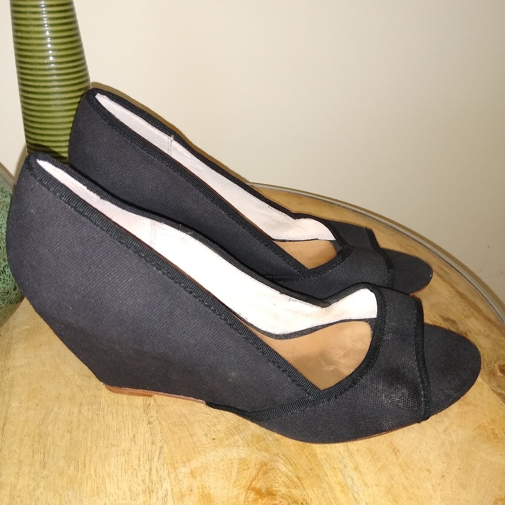 Sandals - Picture 4 of 5